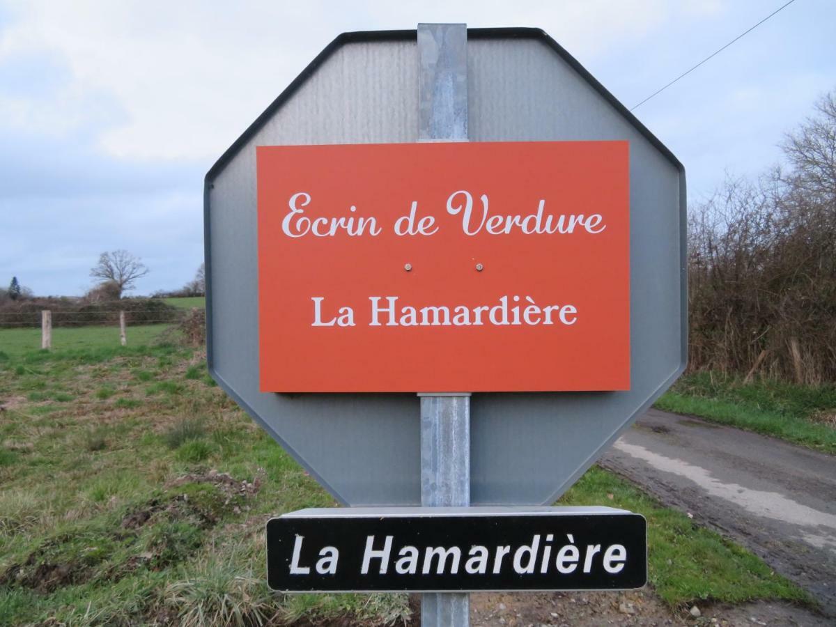 Ecrin De Verdure Sainte-Suzanne  Esterno foto